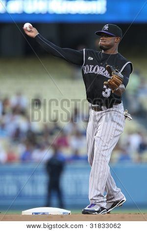 LOS ANGELES - AUG 18: Rockies 2B (#3) Eric Young během hry Rockies vs. Dodgers 18 srpen 2010 