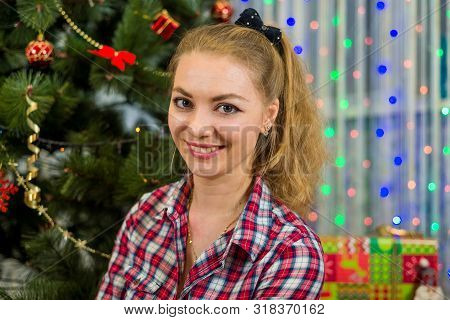 Holidays, Celebrations And People Concept-young Caucasian Woman In Grunge Style In Home Cozy Clothes