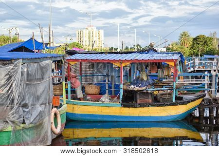 Kolkata, India-july 27,2019: Floating Market In Kolkata- The First In Bengal Opened Up This January.