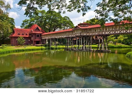 Sanam Chan Palace