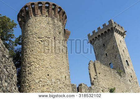 Medieval Castle Of Castelnuovo Magra, La Spezia, Liguria, Italy,  Historic Town In Lunigiana