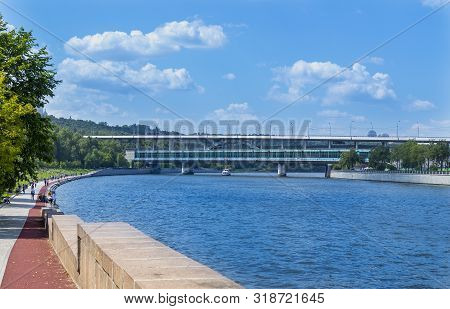 Moscow, Russia - July 27, 2019: Luzhniki Metro Bridge Across The Moskva River In The Vorobyovy Gory