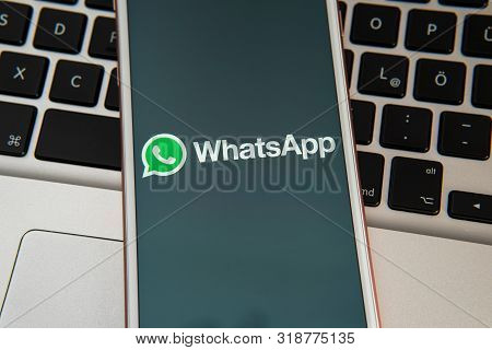 Palo Alto / Usa - August 08 2019: White Iphone With Logo Of Social Media Whatsapp On The Screen. Soc