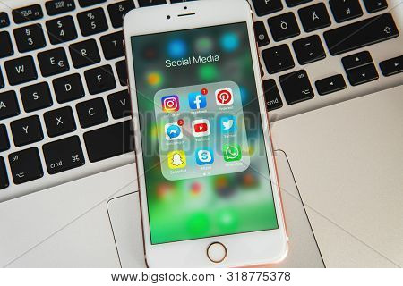 Palo Alto / Usa - August 08 2019: White Apple Iphone With Icons Of Social Media: Instagram, Youtube,