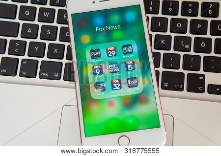 Palo Alto / Usa - August 08, 2019: White Apple Iphone With Icons Of Different Fox News Media Applica