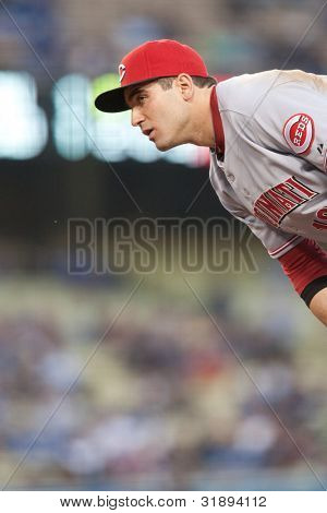 LOS ANGELES - 13 Haziran: Cincinnati Reds 1B Joey Votto #19 Ju Major League Baseball oyun sırasında