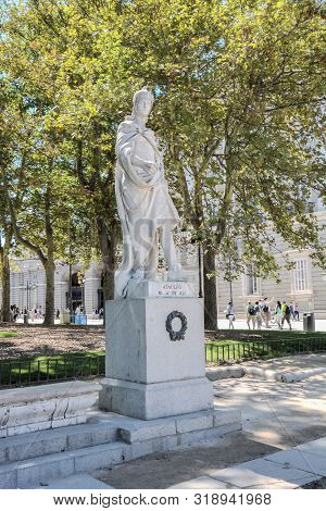 Madrid-september, 13,2017: Statue Of King Ataulfo (372-415)  King Of Visigoths From 410 To 415 Yeas-