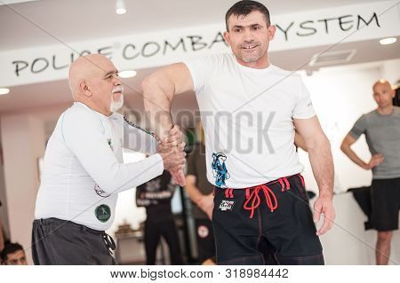 Kapap Instructor Altin Qoku Demonstrates Street Fighting Techniques