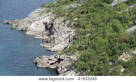 Rannikon maisemia Kroatiassa