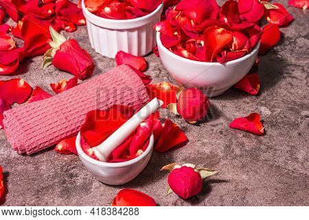 Rosewater With Rose Petals
