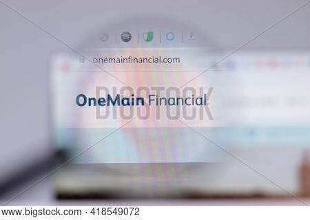 New York, Usa - 26 April 2021: Onemain Financial Logo Close-up On Website Page, Illustrative Editori