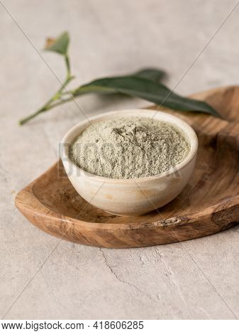 Coca Leaves And Flour - Erythroxylum Coca