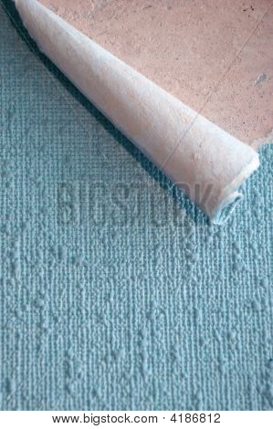 Papel pintado con un borde rodado