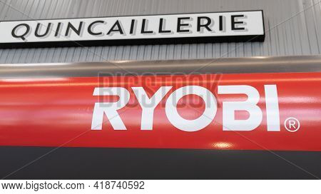Bordeaux , Aquitaine France - 04 22 2021 : Ryobi Tools Logo Sign And Brand Text In French Shop Selle