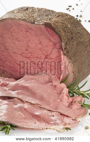 ชีวิตยังคง Roastbeef บนพื้นสีขาว