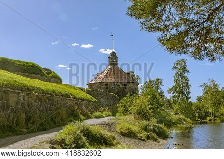 Russia, Priozersk, 17.08.2020 Tower Of The Ancient Fortress Korela.
