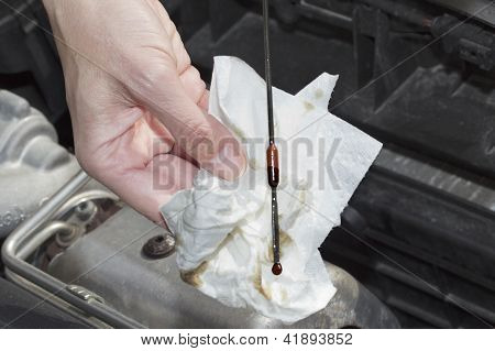 Coche de comprobación del aceite