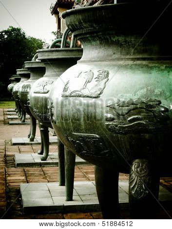 Nine Dynastic Urns