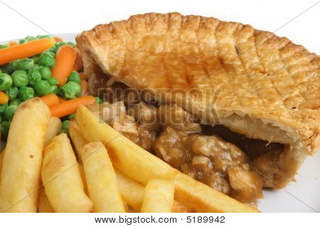 Tavuk pasta ve cips