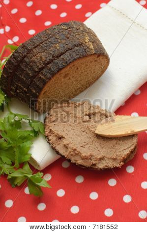 Frisk hjemmelavet brød