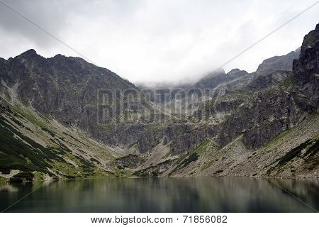 The Black Gasienica Pond