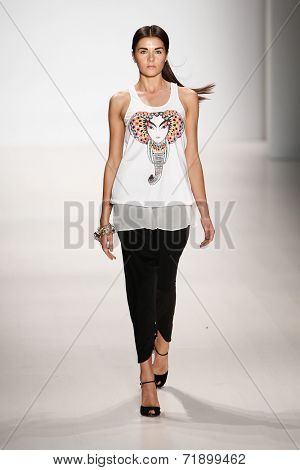 NEW YORK-SEP 8: Miss Teen USA K. Lee Graham on the runway at OUDIFU fashion show at Mercedes-Benz Fashion Week Spring/Summer 2015 at The Salon at Lincoln Center on September 8, 2014 in New York City.