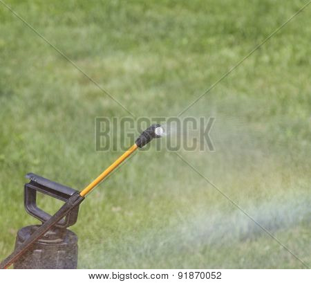 Device Of Spraying Pesticide.
