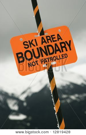 Ski area confine segnavia.