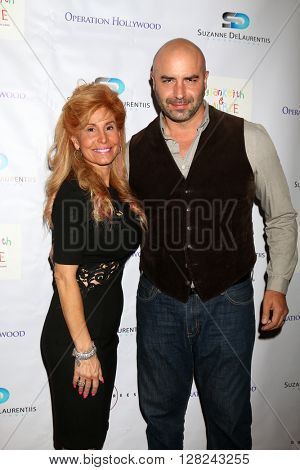 LOS ANGELES - APR 30:  Suzanne DeLaurentiis, Dominic Pace at the Suzanne DeLaurentiis Productions Gifting Suite at the Dylan Keith Salon on April 30, 2016 in Burbank, CA