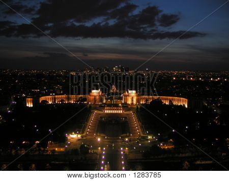 Trocadero večer