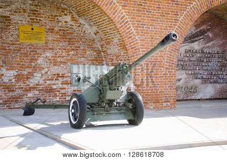 NIZHNY NOVGOROD, RUSSIA - AUGUST 28, 2015: The 76-mm divisional gun 1942 on display at the exhibition of military equipment of times of World War II in the Kremlin of Nizhny Novgorod.