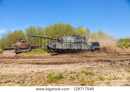 GRIMMEN / GERMANY - MAY 5: german leopard 1 a 5 tank drives on track on a motortechnic festival on may 5 2016 in Grimmen / Germany.