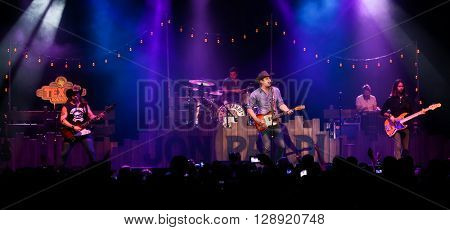 HUNTINGTON, NY-JAN 8: Musician Jon Pardi performs onstage during the 