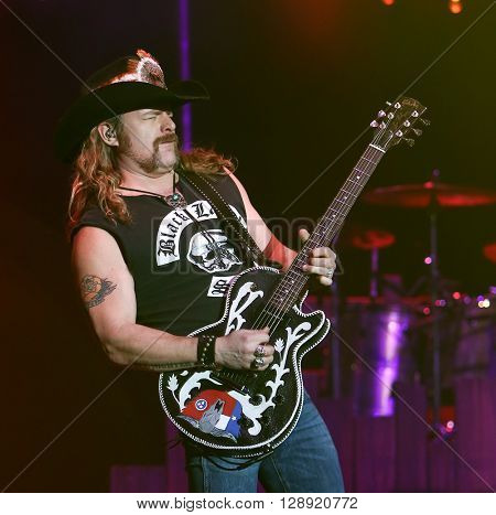 HUNTINGTON, NY-JAN 8: Musician Terry Lee Palmer performs onstage during the 