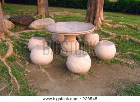 Traditioneel Chinees stenen tafel en stoelen