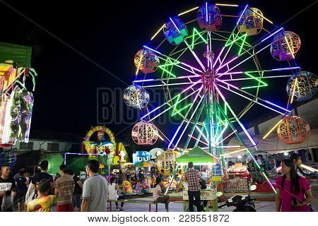 Roiet, Thailand - 20 Feb, 2018 ::  Ferris Wheel  At 