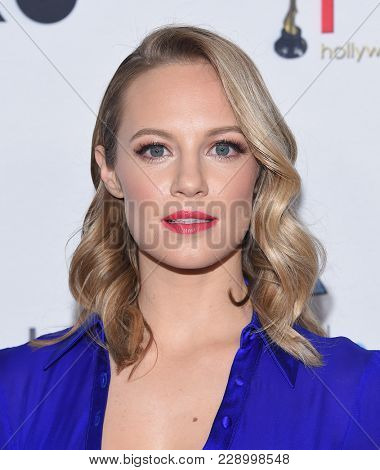 LOS ANGELES - FEB 25:  Danielle Savre arrives for the Hollywood Beauty Awards 2018 on February 25, 2018 in Hollywood, CA                