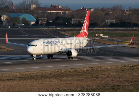Istanbul / Turkey - March 27, 2019: Turkish Airlines Boeing 737-900 Tc-jym Passenger Plane Departure