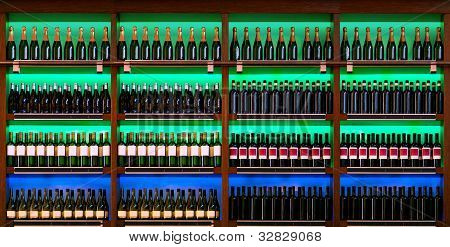 ชั้นวางขวดไวน์ด้วย