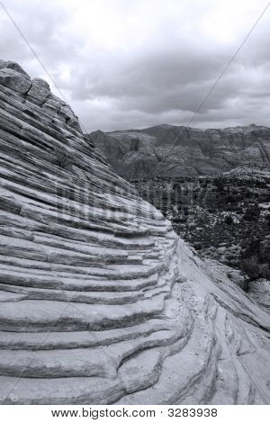 Guardando verso il basso le arenarie In Snow Canyon - Utah