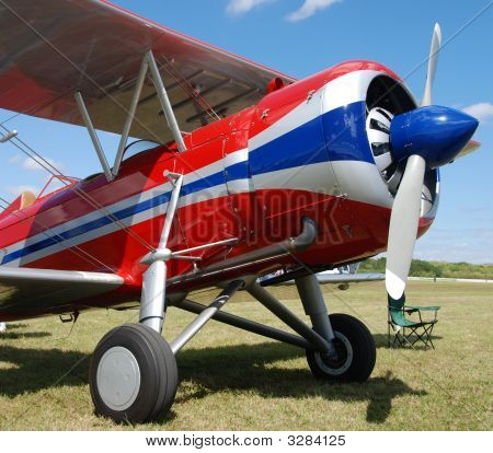 Vecchio aeroplano elica