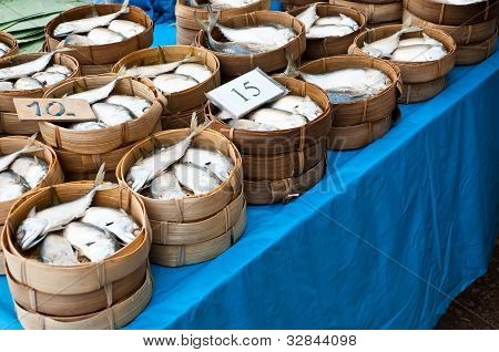 Makrill fisk i bambu
