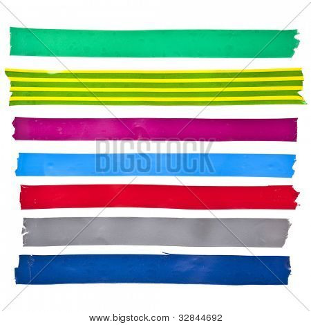 Tiras de cinta adhesiva aislante de colorido o pegatinas de colores diferentes, aislados en blanco centrico