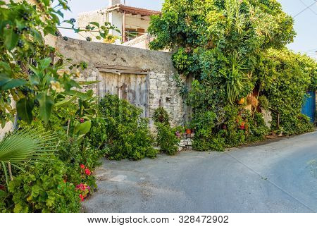 Lania Cyprus. September 3 2019. A View Of Typical Local Architecture In The Traditional Village Of L