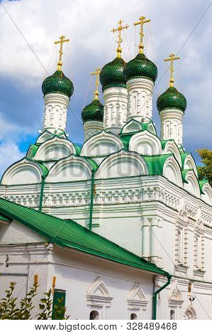 Amazing Piece Of Russian Cultural Heritage - Temple Of Xvii Century