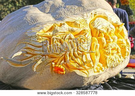 Ludwigsburg, Germany-october 16, 2016: The World's Largest Pumpkin Festival At The Ludwigsburg Palac