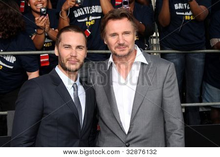 Los Angeles Mai 10: Taylor Kitsch, Liam Neeson kommt bei der la-Premiere von 
