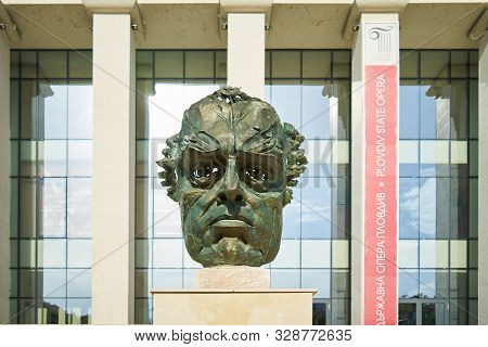 Plovdiv, Bulgaria - July 02, 2019: Bust Of Boris Christoff In Front Of The Boris Christoff House Of 