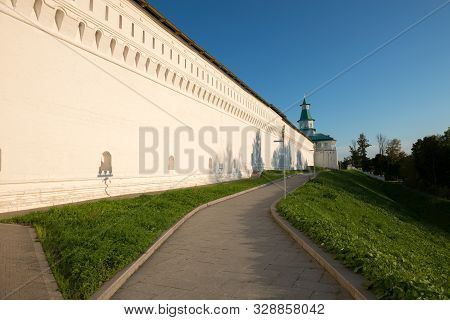 Gate Elizabethan Tower. Resurrection New Jerusalem Stauropegial Monastery. The City Of Istra. Moscow