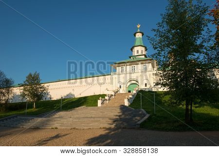 Gate Elizabethan Tower. Resurrection New Jerusalem Stauropegial Monastery. The City Of Istra. Moscow